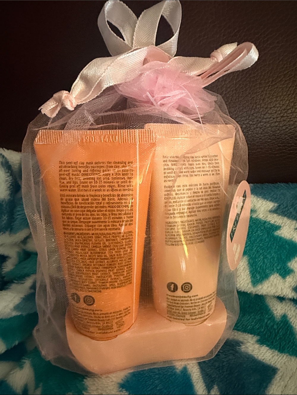 Freeman Masks Gift Set - Picture 3 of 3